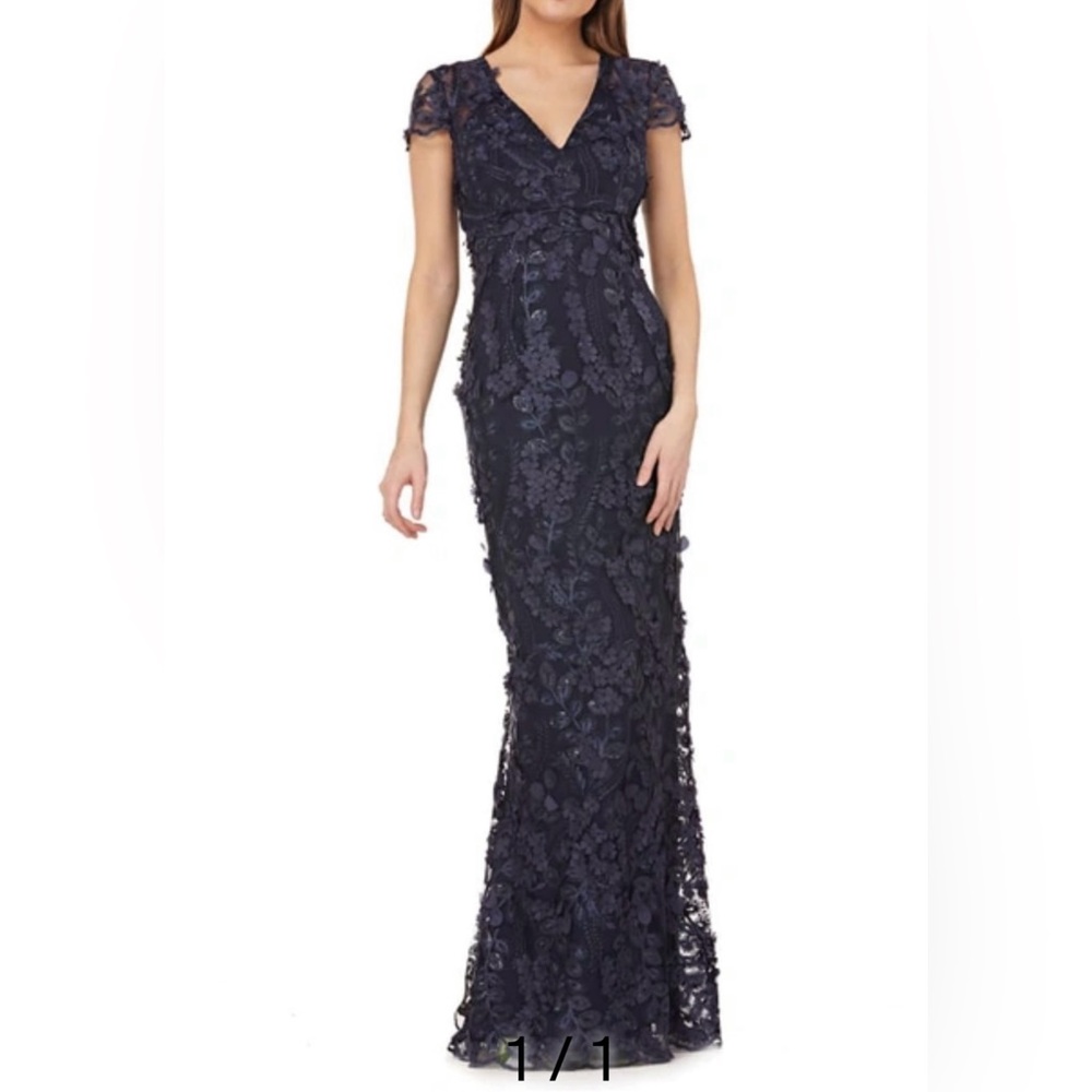 Carmen Marc Valvo Evening Gown - Picture 3 of 9